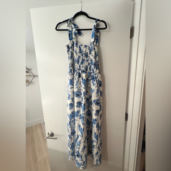 White and blue floral midi dress - Picture 1 of 2